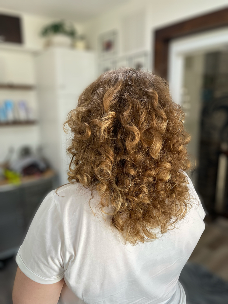 Curly Cut