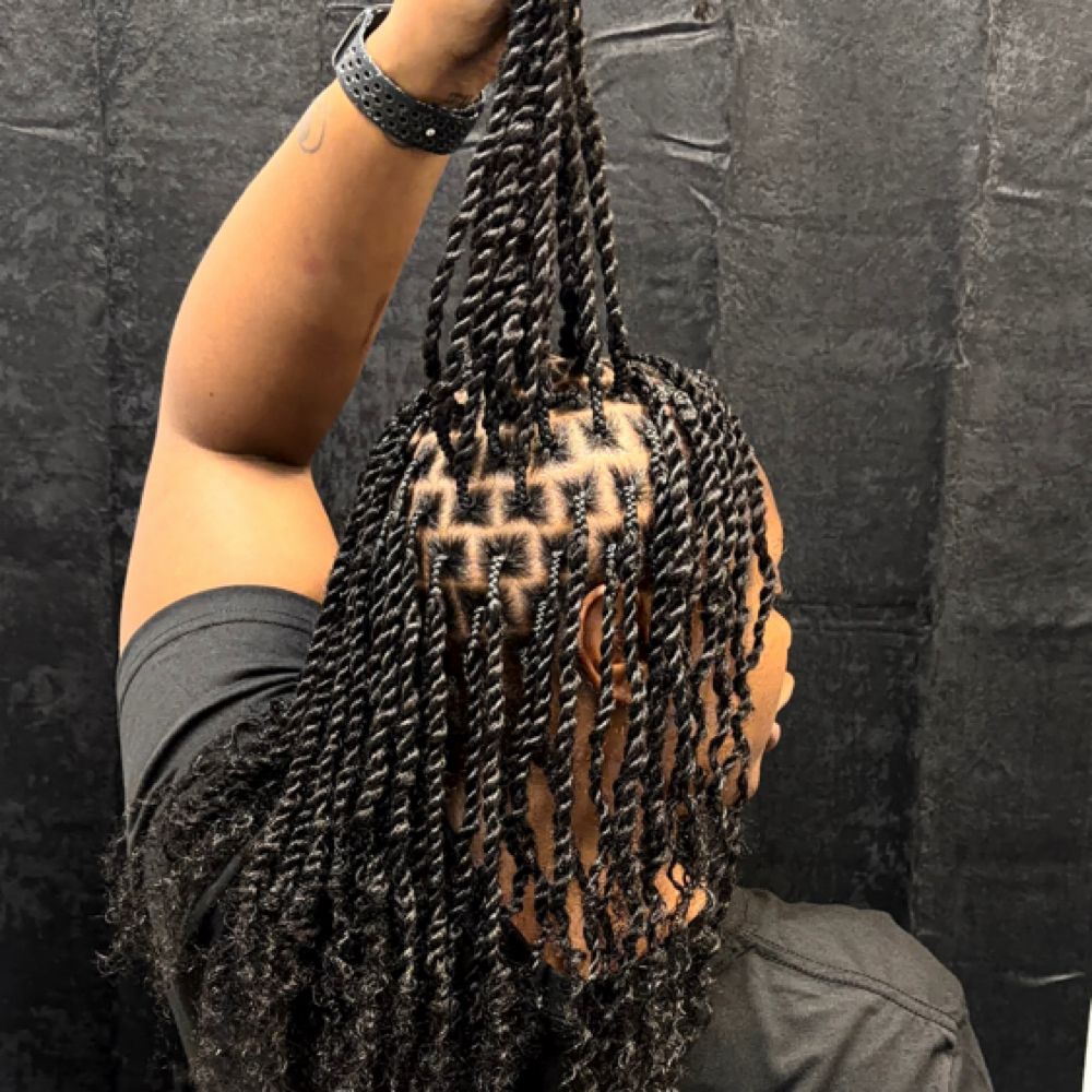 Twists at Slayed By Tay in San Antonio, TX