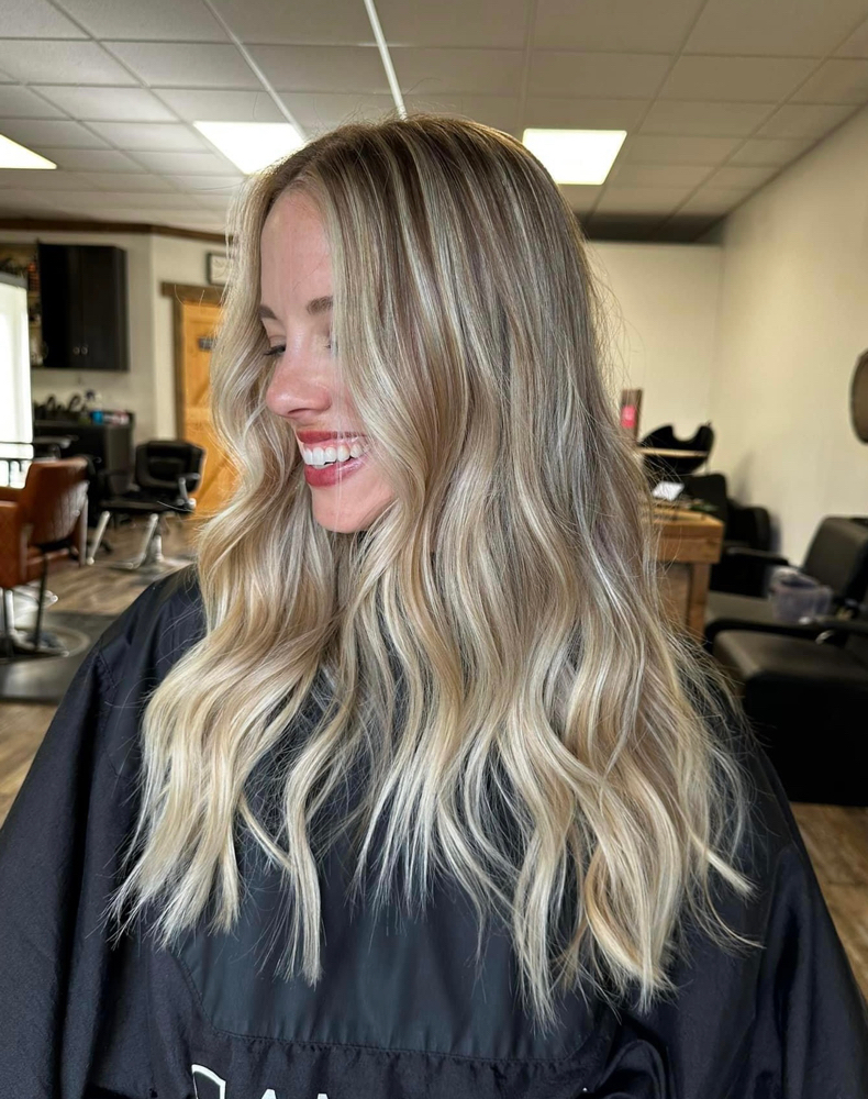 Partial Blonding w/Foils