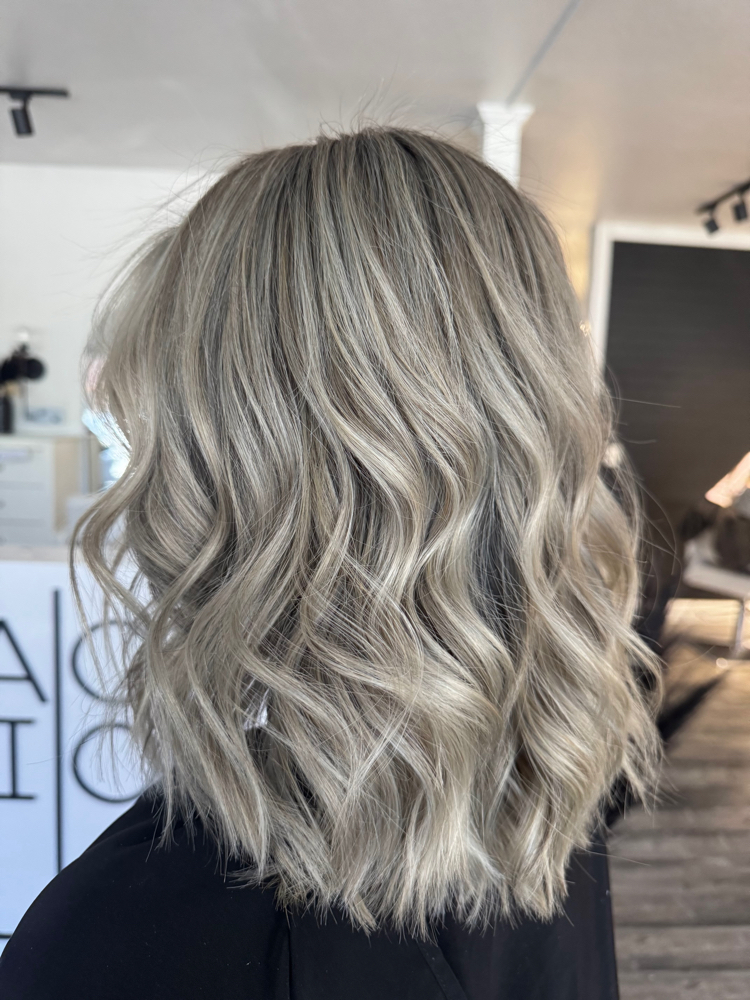WOMENS HAIRCUT