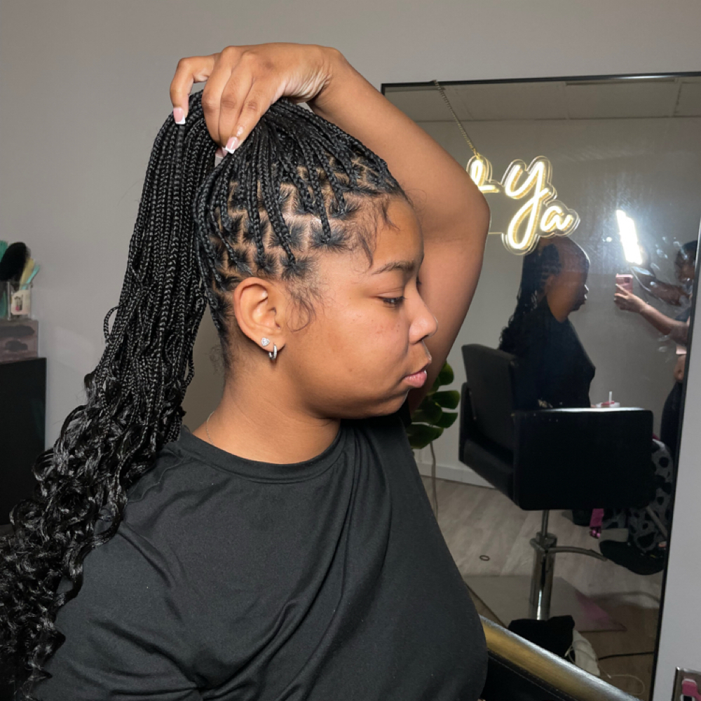 Small Knotless at Hairstylist Ya 🎀 in Detroit, MI