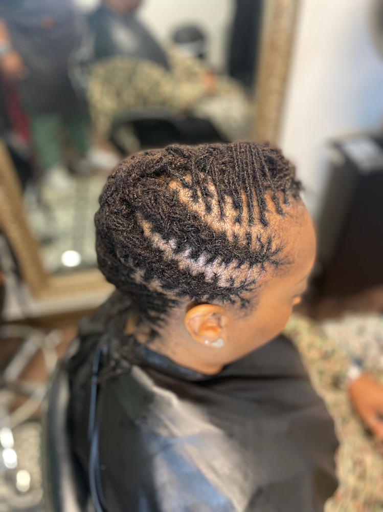 Loxx Shampoo & Style at Ari Slaughter in Jenks, OK