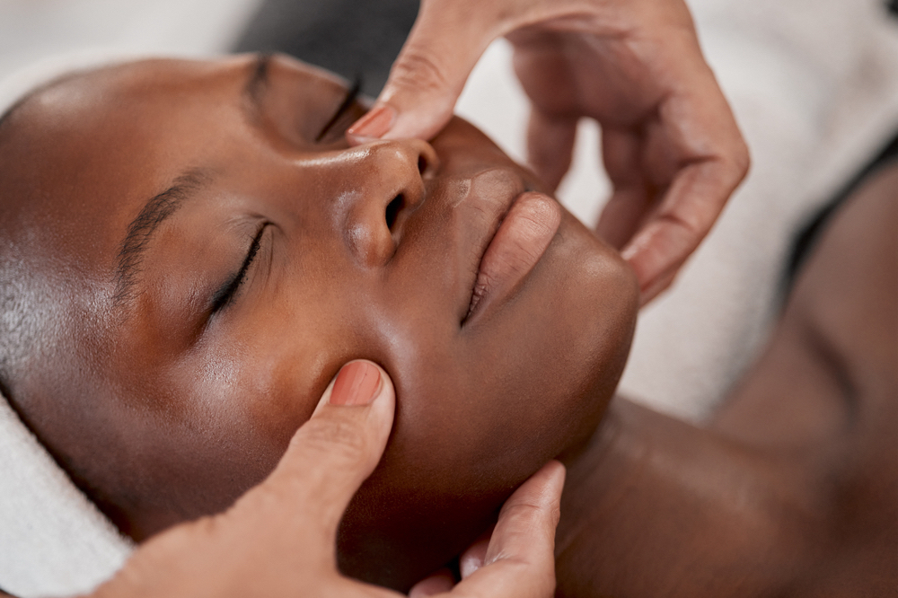 Lymphatic Drainage Facial