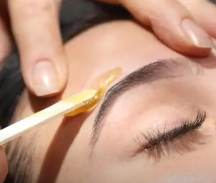 Brows Waxing