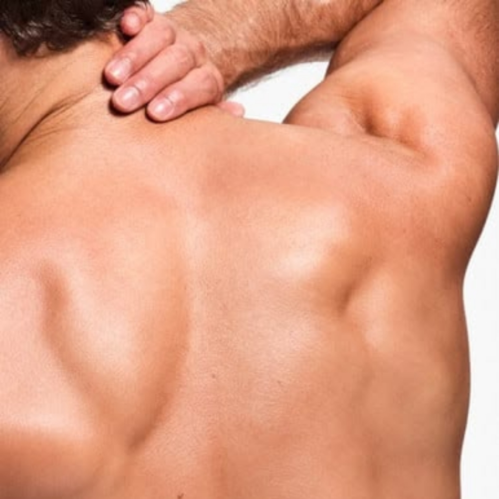 Shoulders (Ombros) at Halo Aesthetics Center in Harrison, NJ