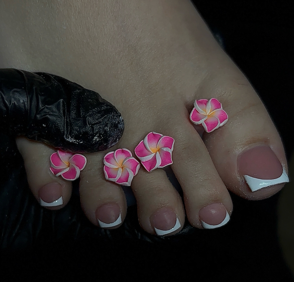 Dry Pedicure at Nailsbyylivv in Milwaukee, WI