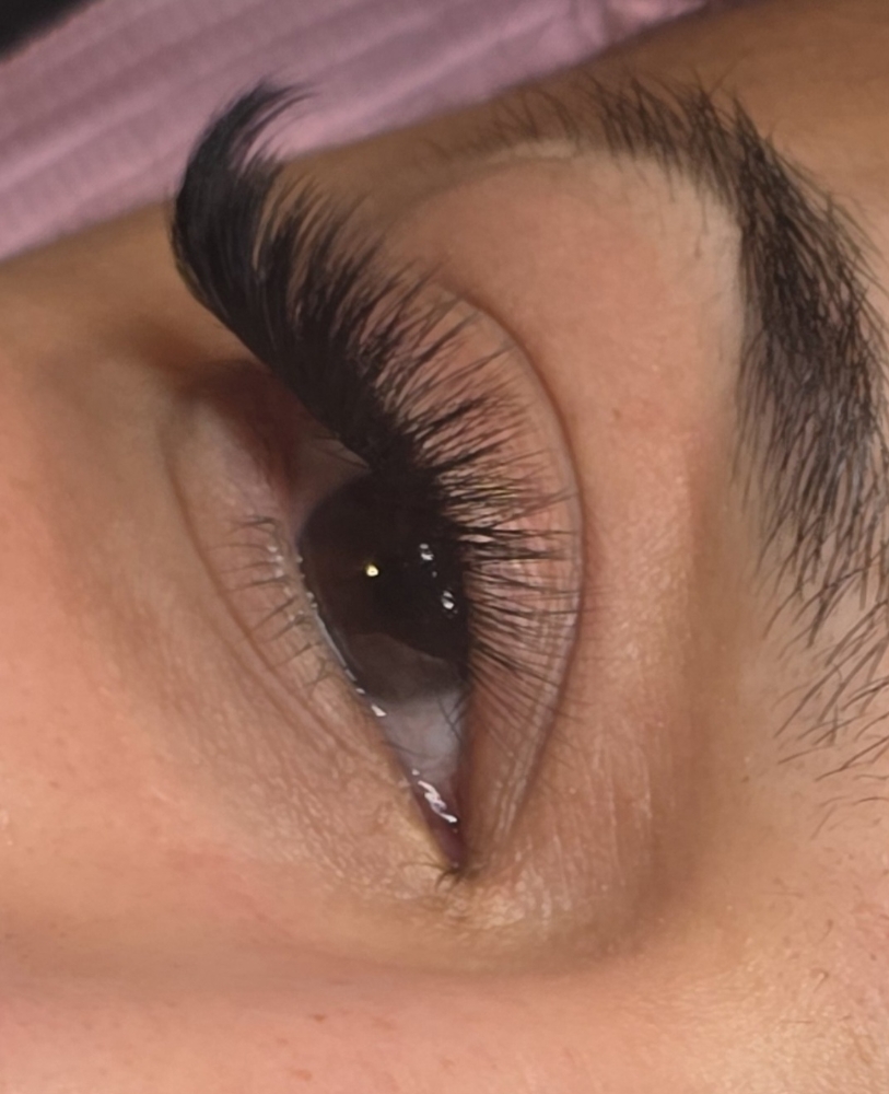 Full Set Volume Lashes