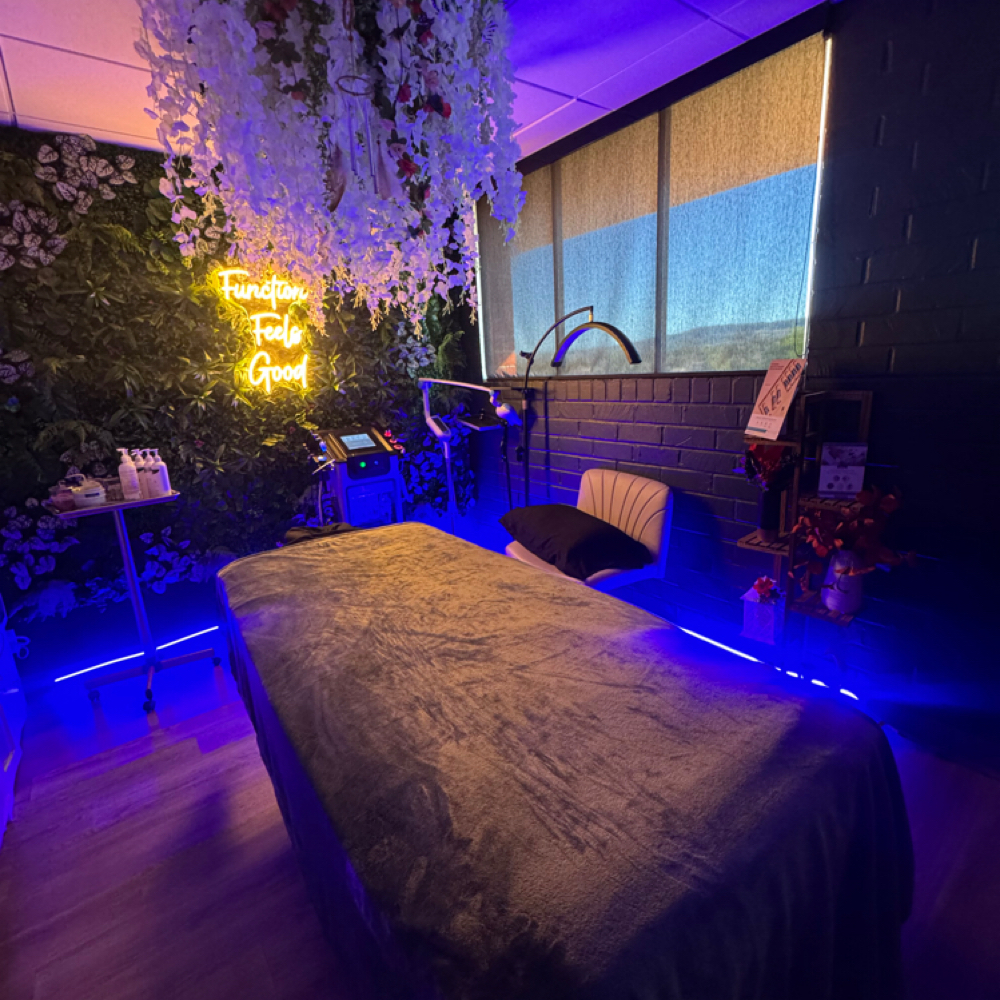 90mins Massage at Relax Guey in Reseda, CA