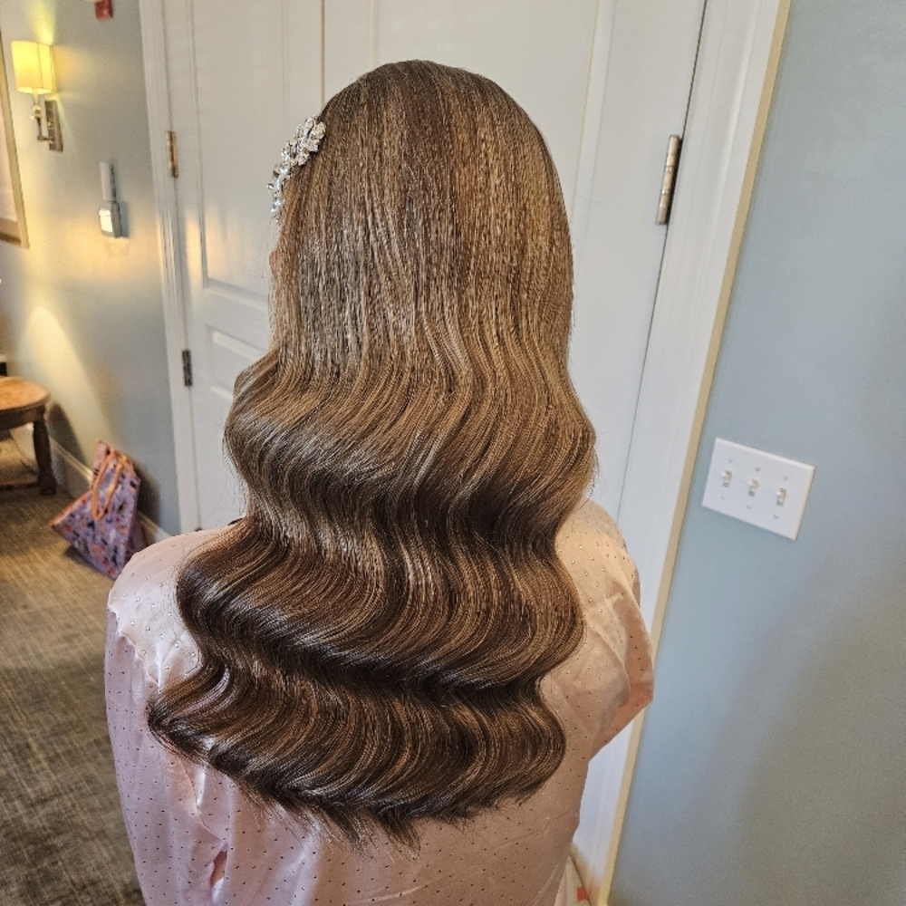 Glam Waves