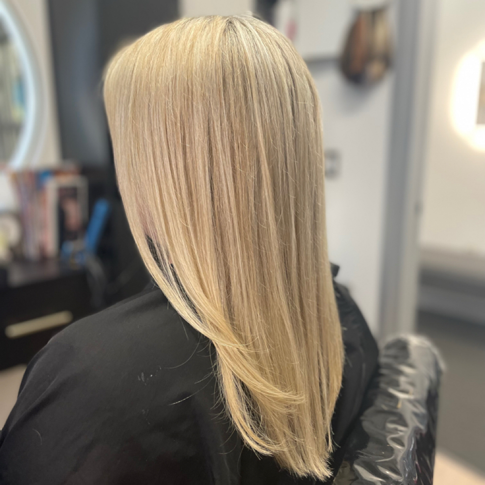 Womens Haircut & Style at Freedom & Foils in Phoenix, AZ