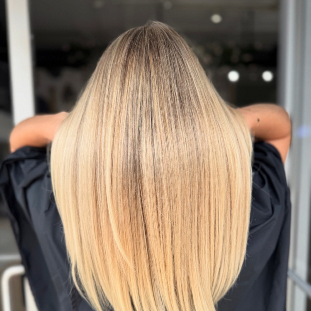 Full Highlight/Balayage With Jas at Southern Pineapple Boutique and Salon in Tomball, TX