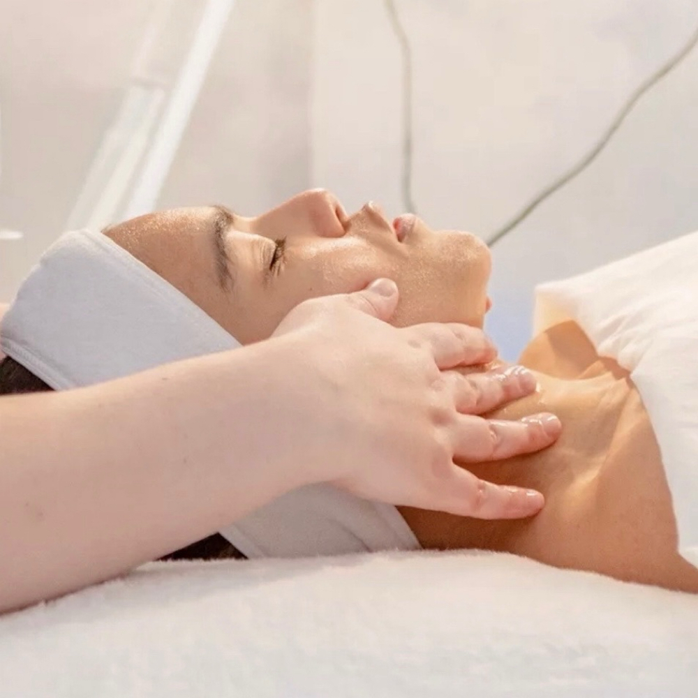 Essential Skin Experience