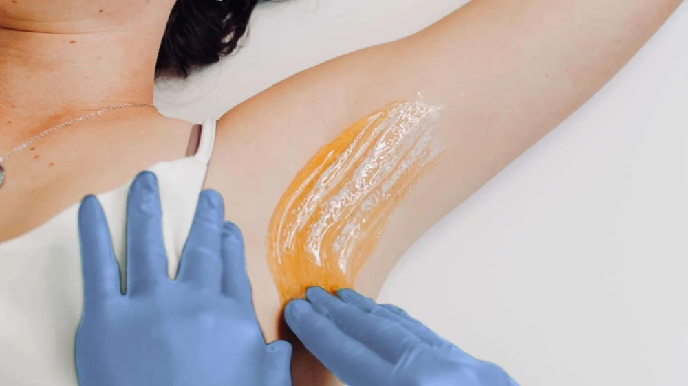 Sugaring Underarms