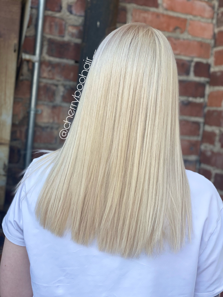 Blonde Service