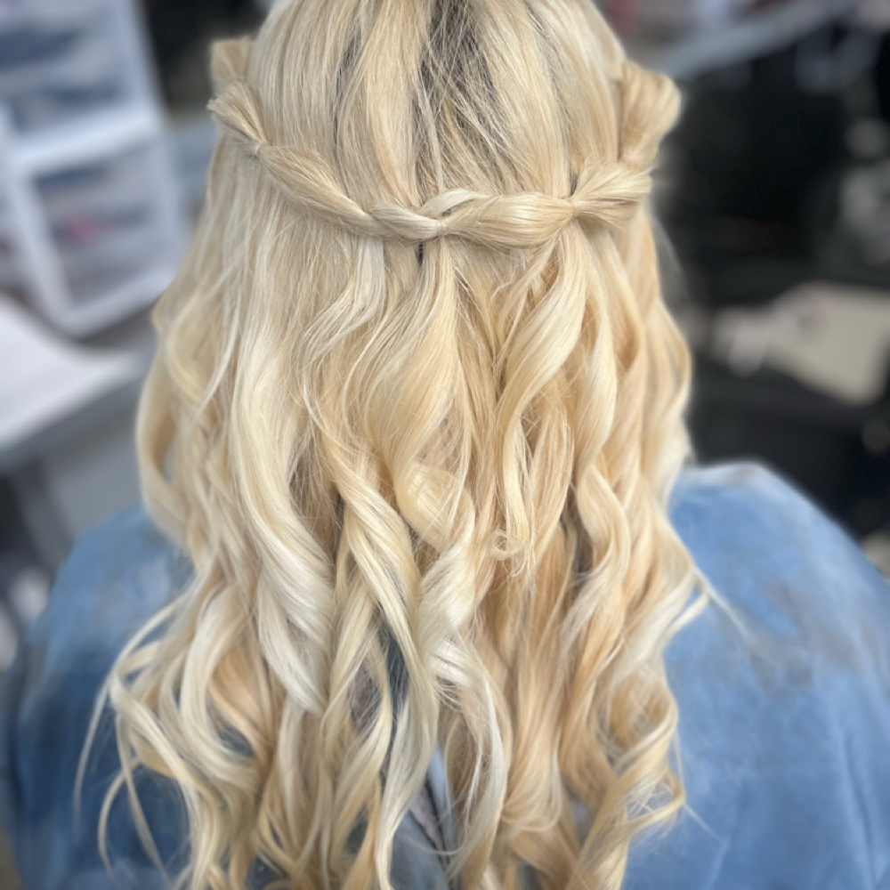 ★ hairstyling at Gemini Studios in chillicothe, OH