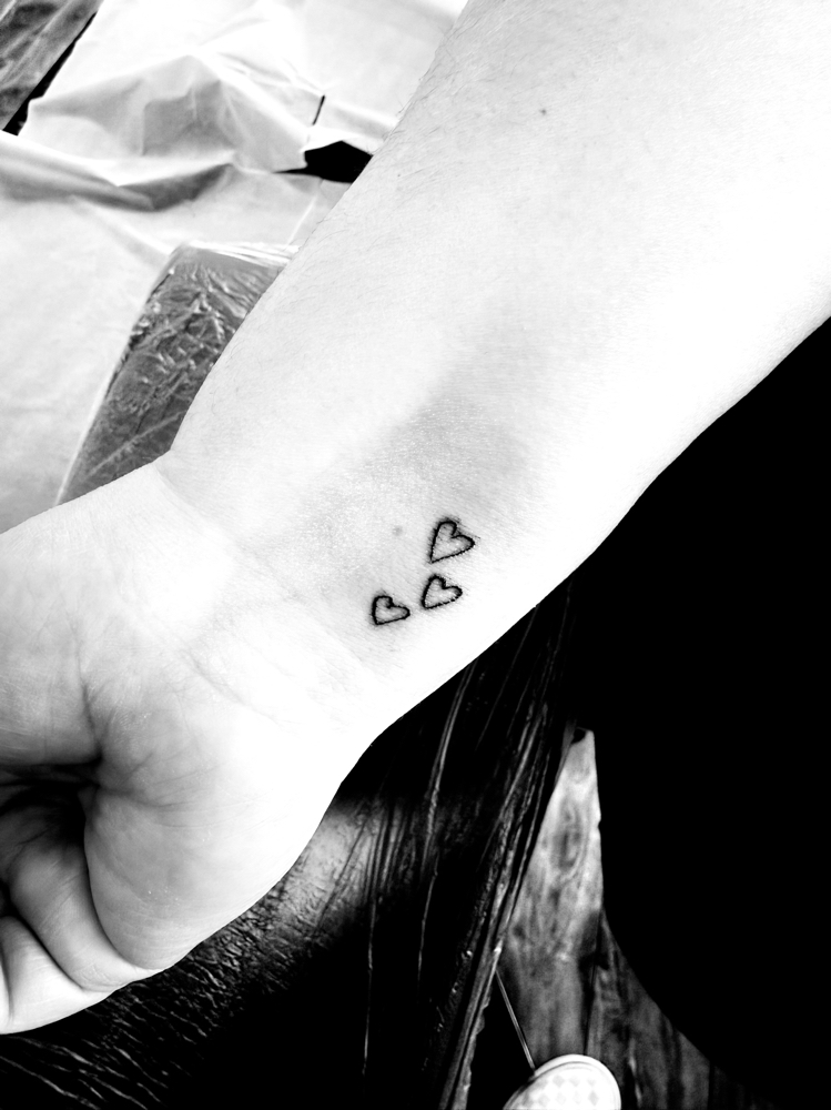 Tiny Tat (quarter sized or smaller)