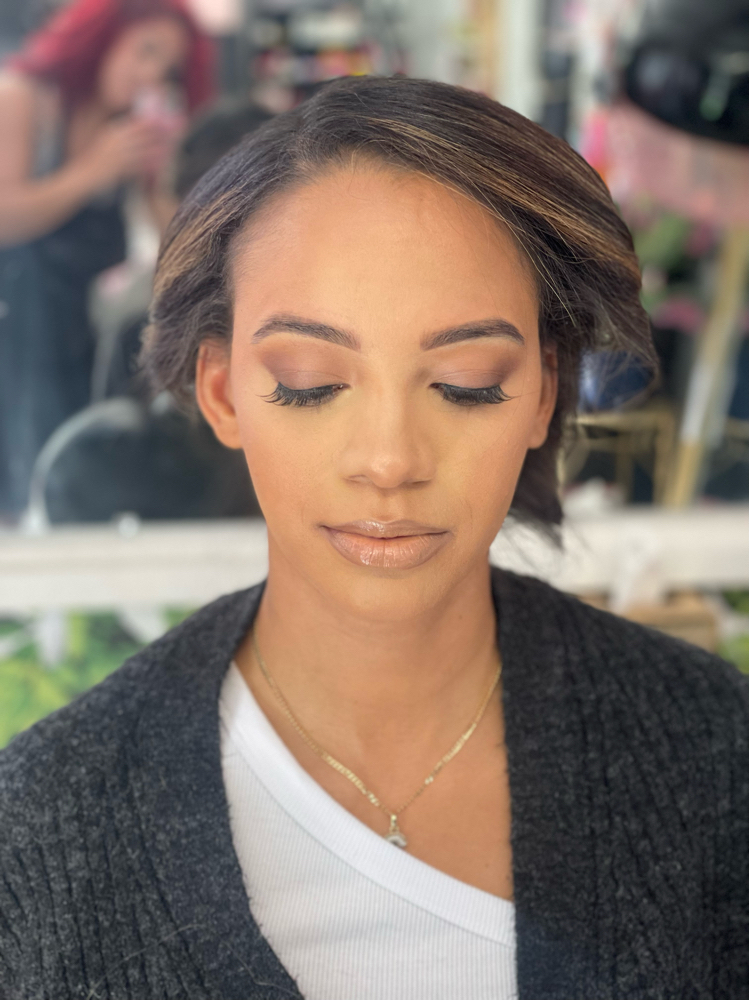 Soft Glam/only 2 Colors On Eye Lids