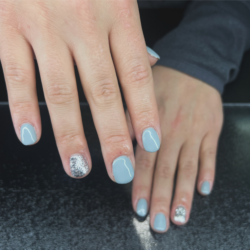 Structured manicure (natural nail)