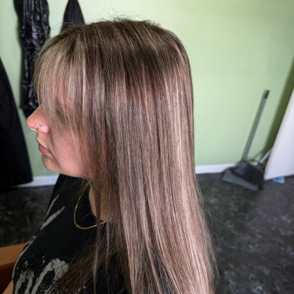 Full Lowlights at Hannah’s Hairstyles in Olney, IL