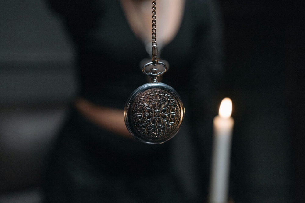 Hypnosis at Aurum Sanctum in St. Louis Park, MN