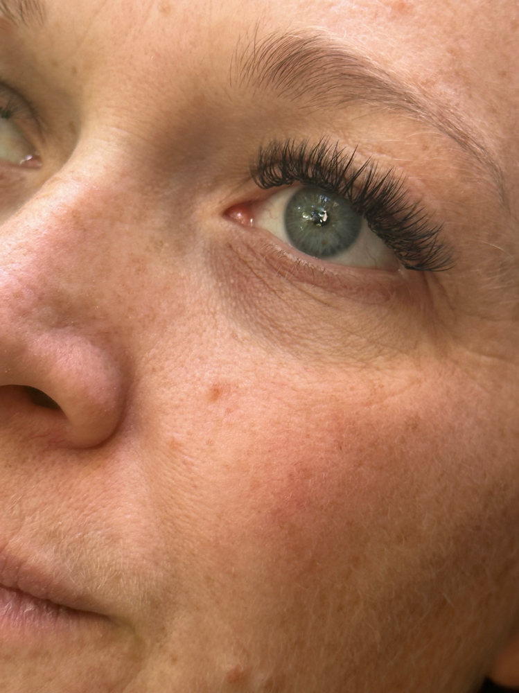 Hybrid Lash Extentions