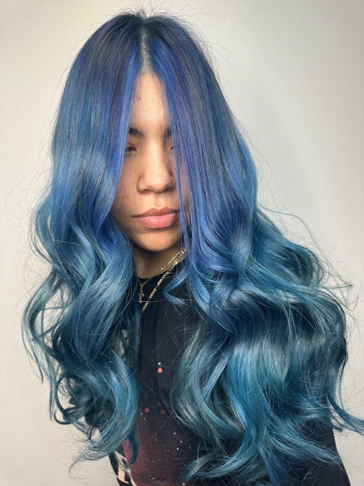 Full Lightener+ Fun Color + Blowdry