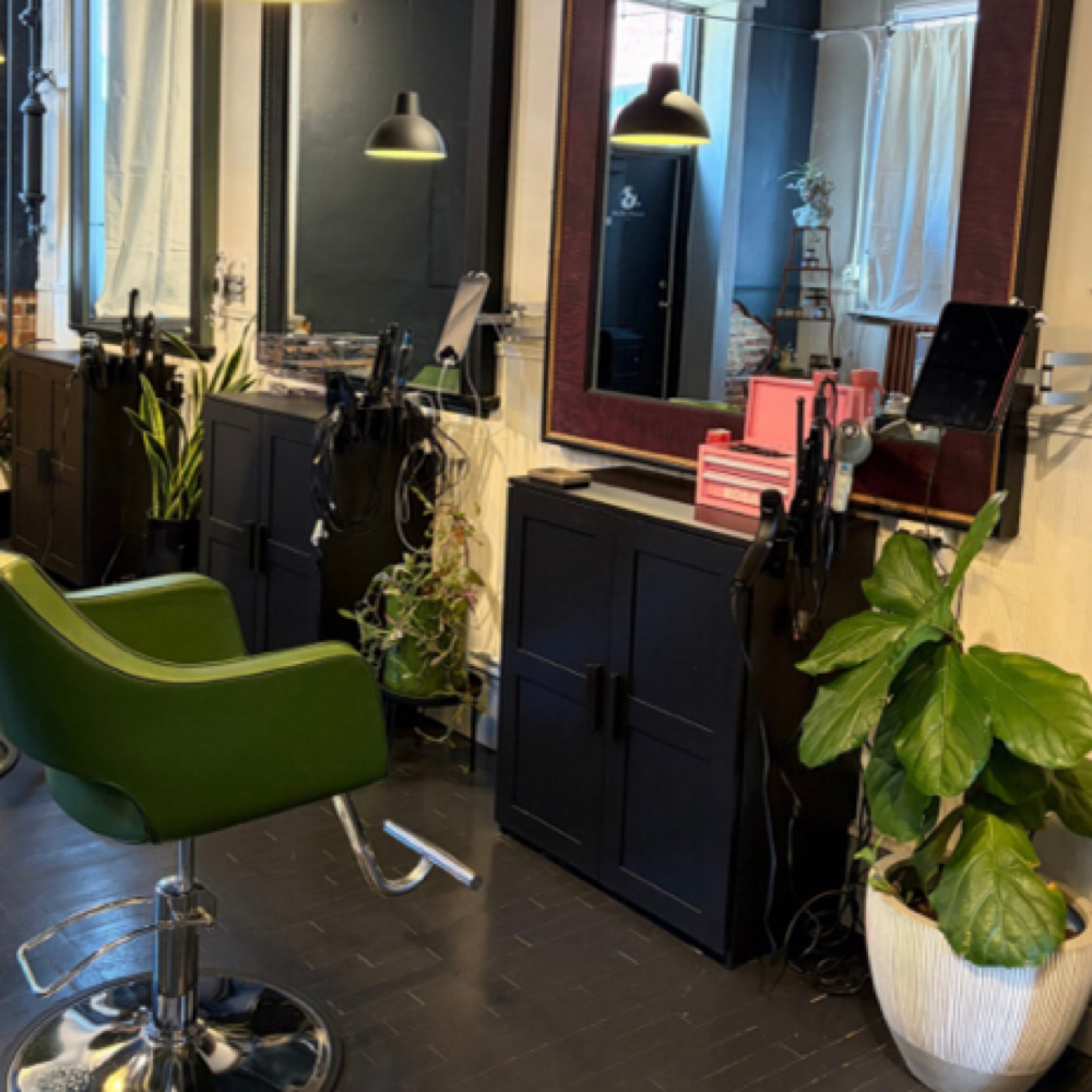 Consultation at Salon Atlas in Dayton, OH
