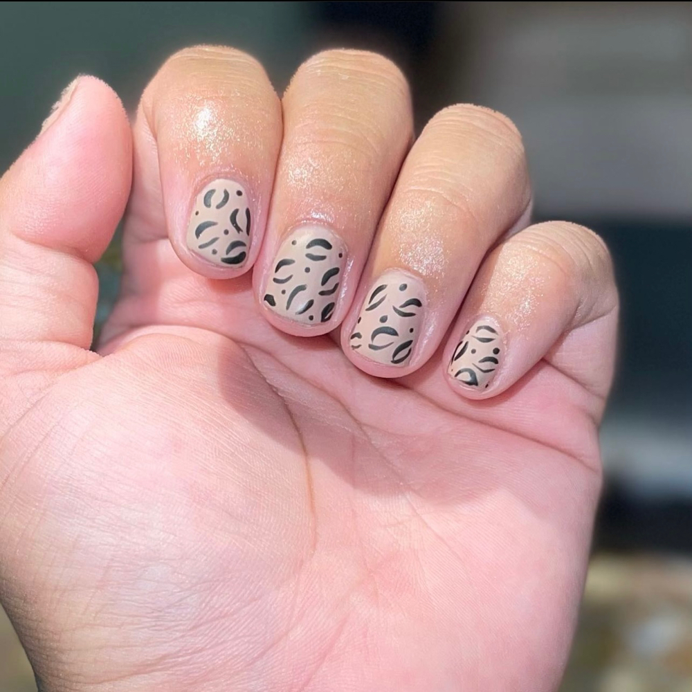 Gel manicure