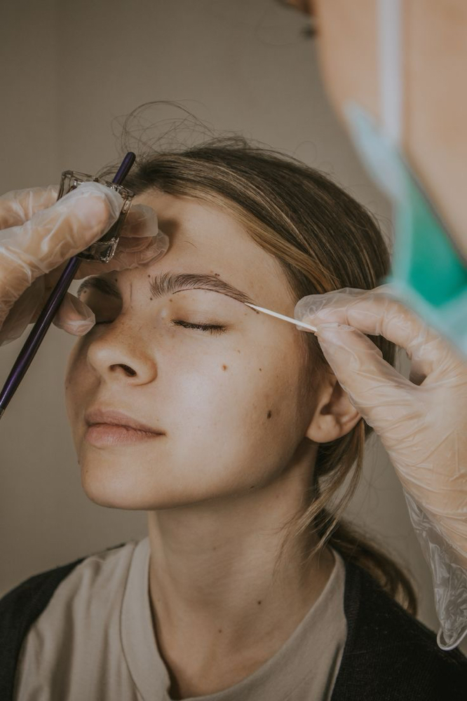 Eyebrow Wax + Tint