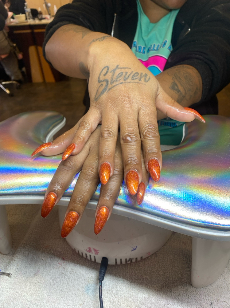 Acrylic Overlay at The Naturlist Locd Queen in Indianapolis, IN