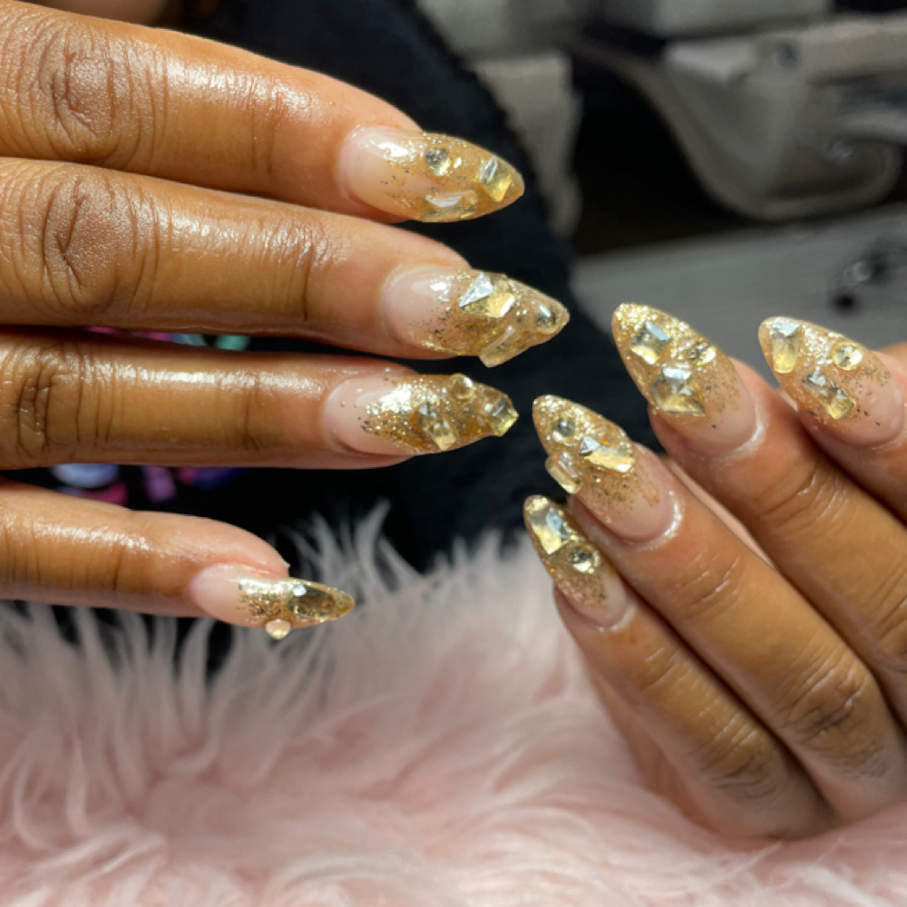 Full Set  Of Acrylics at ✨Divine Handz✨ in TOLEDO, OH