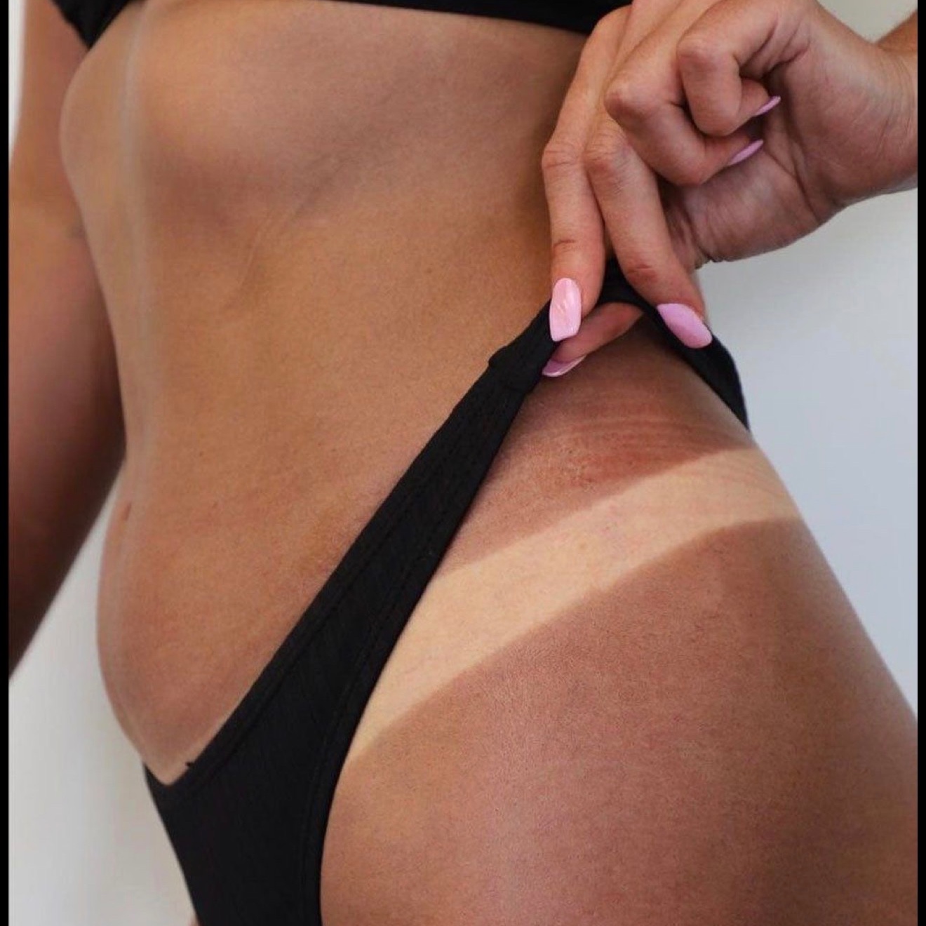 EXTRA DARK / DOUBLE COAT at Bronze Beauty Co. in Las Vegas, NV