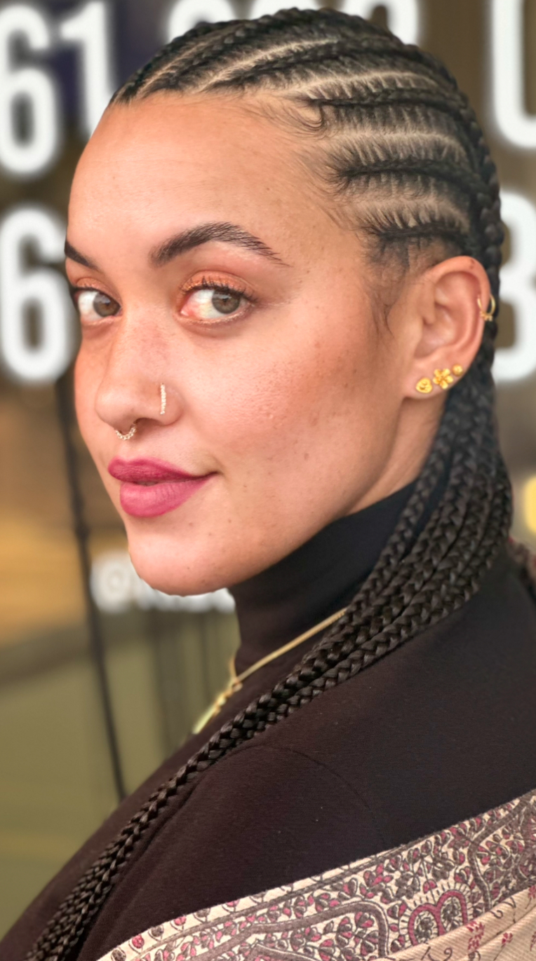 SMALL FEED IN BRAIDS 8-10