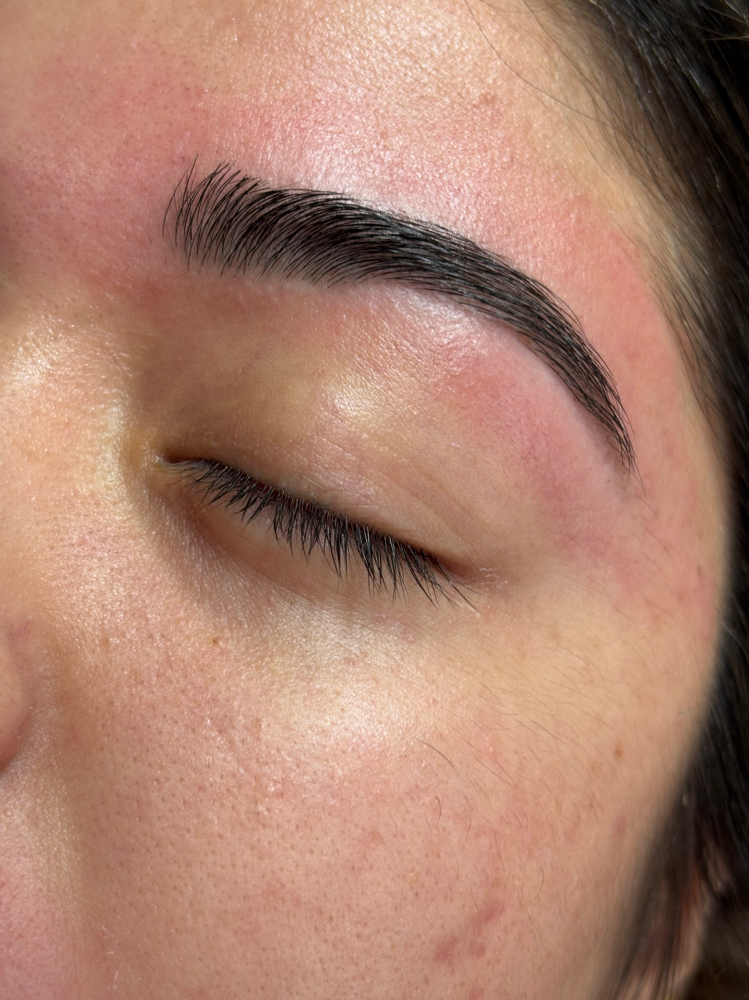 Eyebrow Tinting