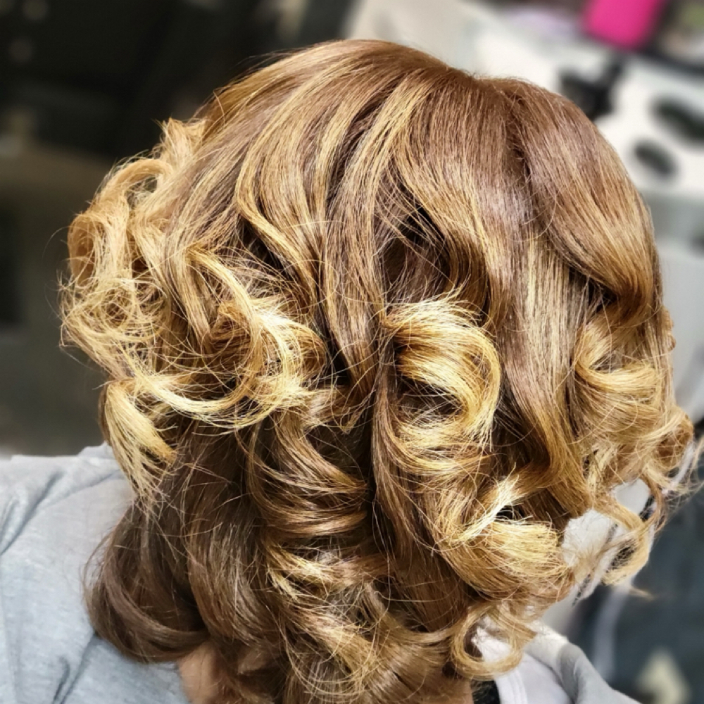 Double Process Color at The Vanity Lounge LLC in Columbus, GA