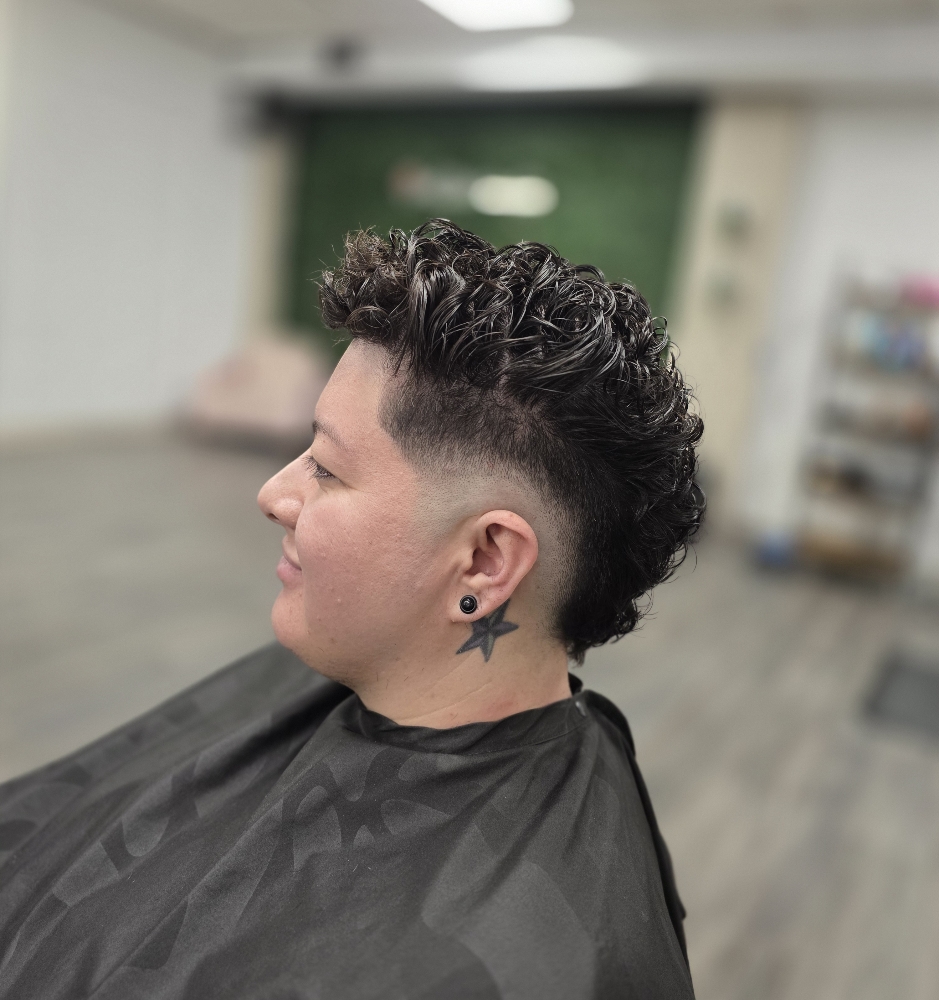 Adult Haircut/ Corte De Adulto at The Makeover Place LLC in Sioux City, IA