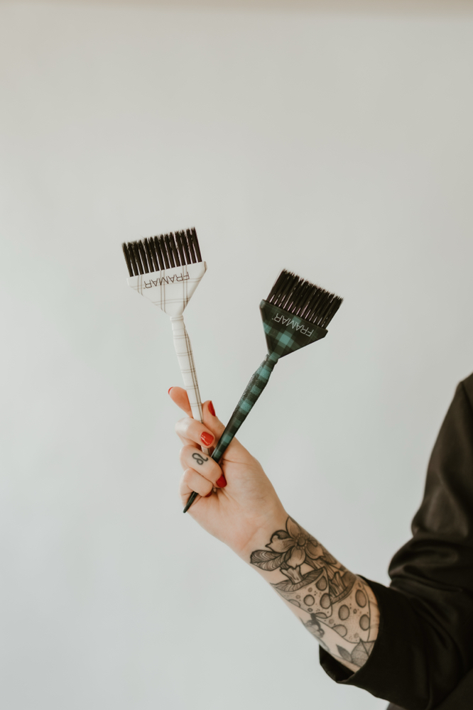 Root Touch Up / Haircut