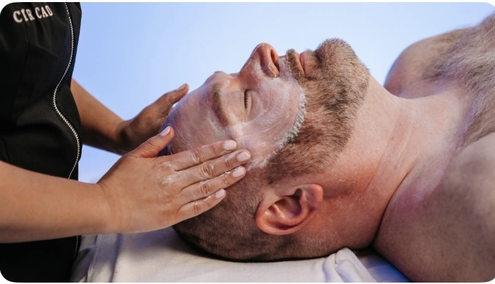 Gentlemen's Facial at Siren Aesthetics & Spa in Greenfield, IN