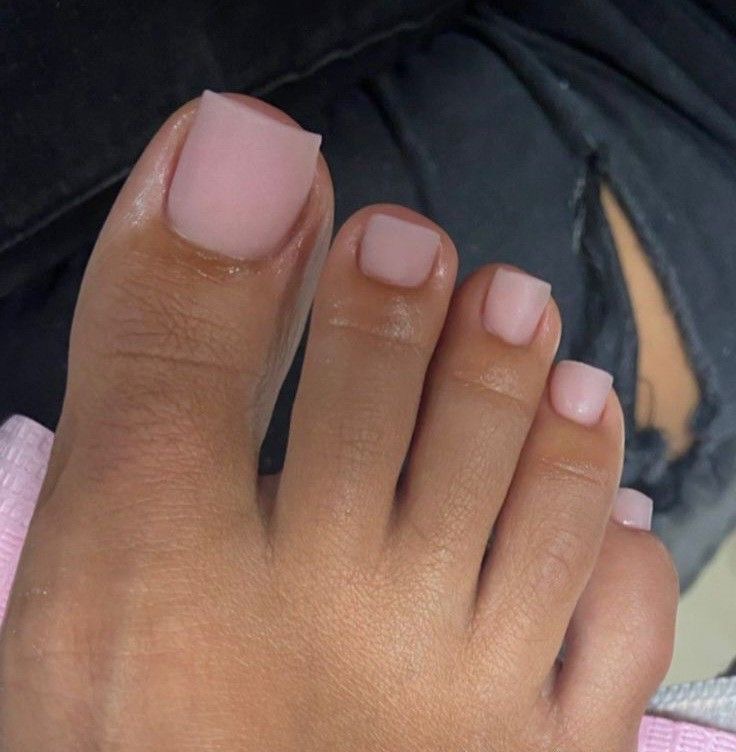 Polygel fullset (toes) at Lilly's Beautee Bar in Ferndale, MI