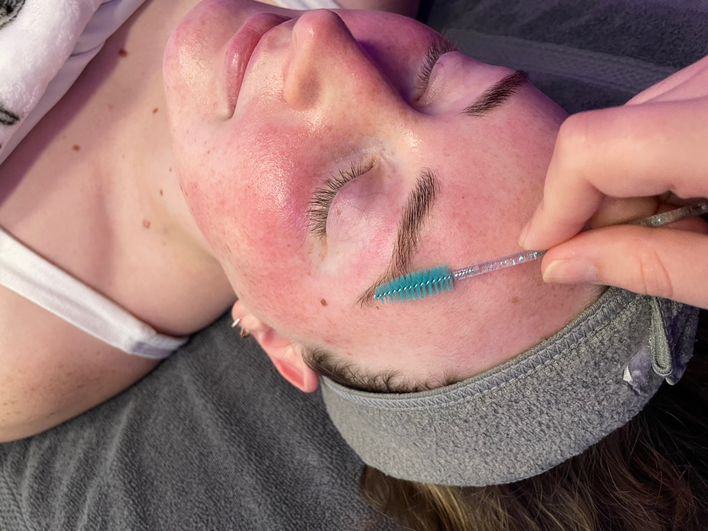 Brow Wax & Tint