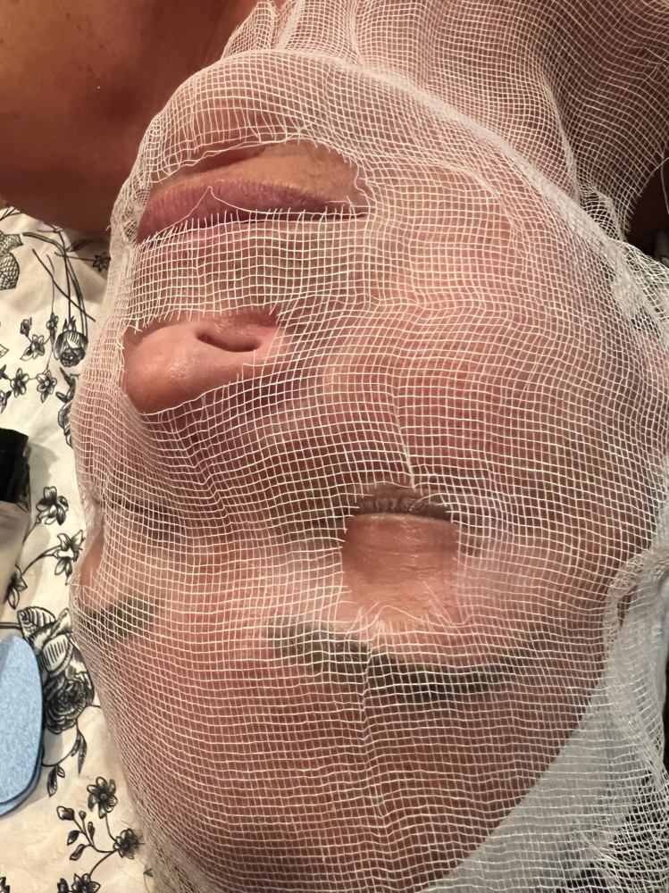 Basic Facial with High Frequency