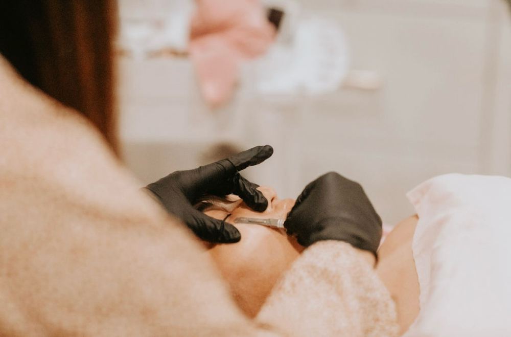The Dermaplane Facial