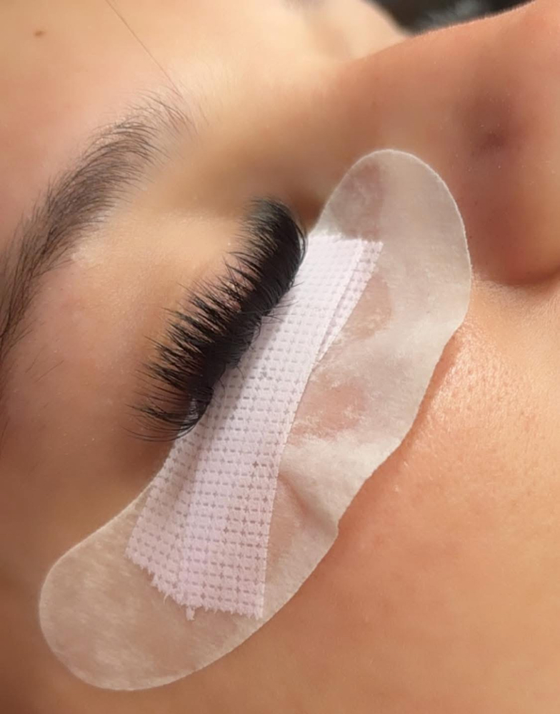 UV Lash Fill (1 Week)