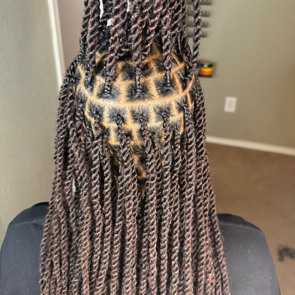 MEDIUM TWISTS at Burma The Braider