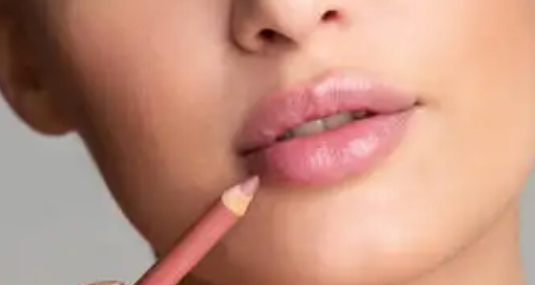 Lip Liner