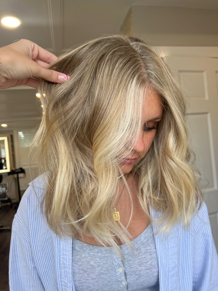 Full Blonding w Wash & Style