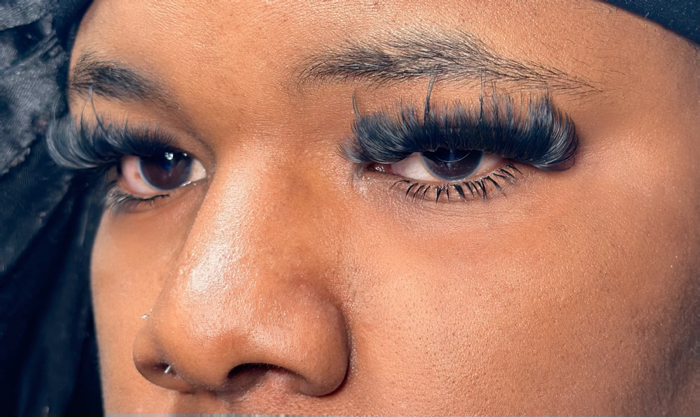 bottom lashes
