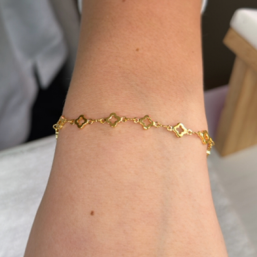 Permanent Jewelry at TAYLORMADEBEAUTY LLC in McHenry, IL