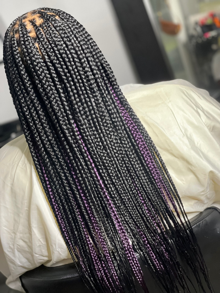 Medium Knotless