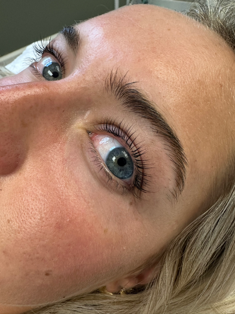Lash Lift And Tint